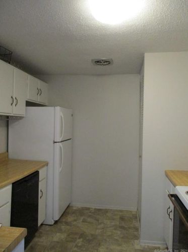 83 Mansfield Rd, United States Coast Guard Ac, CT 06320-3101