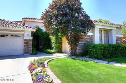 91 Frances Ln, Gilbert, AZ 85295-1973