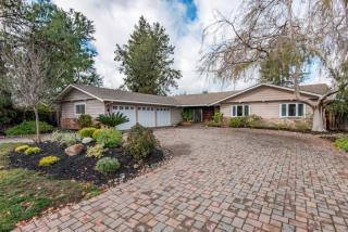 19762 Via Grande Dr, Saratoga, CA 95070-4467