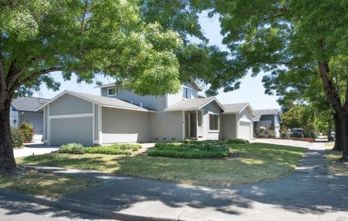 1112 Suffolk Dr, Santa Rosa, CA 95401-9159