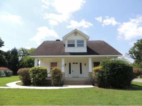 1103 Cleveland Ave, Burlington, NC 27217-7020