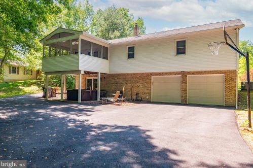 237 Forrestal Dr, Bear DE  19701-1642 exterior