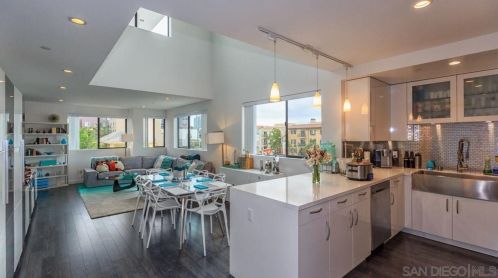 2104 Columbia St, San Diego CA 92101-1713 exterior