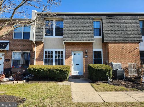 2024 Harbour Dr, Palmyra, NJ 08065-1120