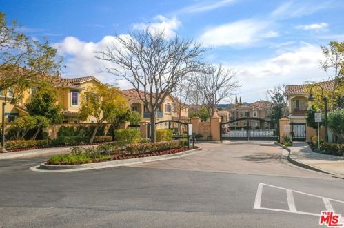 4168 Orontes Way, Simi Valley CA  exterior