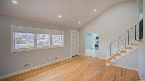 17 16 St, Deer Park NY  11729-4909 exterior