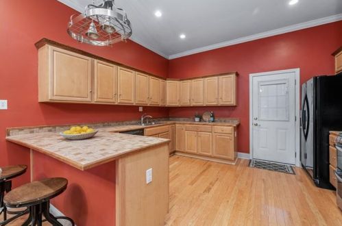 648 6th St, Oakmont PA  15139-1515 exterior