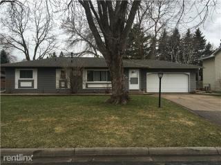 2070 Carnelian Ln, Saint Paul MN  55122-2833 exterior