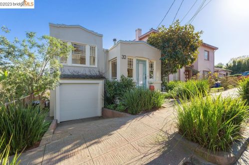 32 Cambridge Way, Oakland, CA 94611-4321