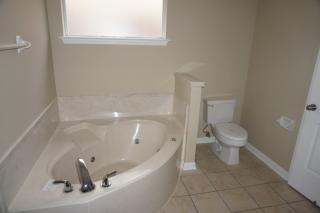 6133 Woodstock View Dr, Millington TN  38053-8614 exterior