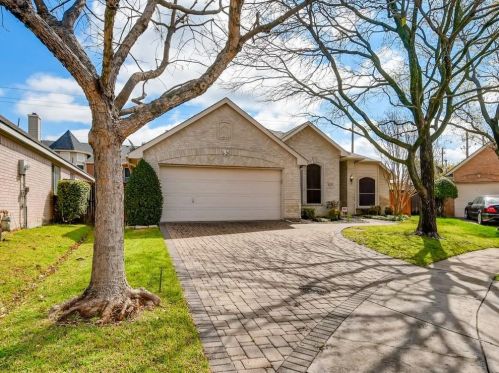 18640 Gibbons Dr, Dallas TX  75287-4042 exterior