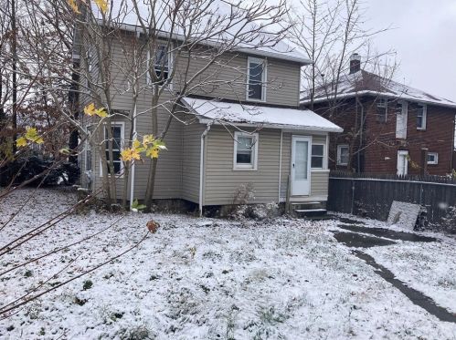 589 Spruce Ave, Hermitage PA  16146-4013 exterior