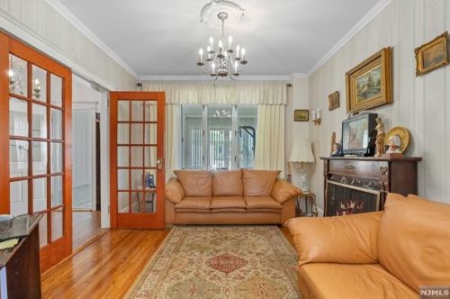 56 Shaler Ave, Fairview NJ  07022-2112 exterior