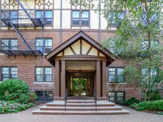 304 Hillside Ave, Nutley NJ  07110-1116 exterior