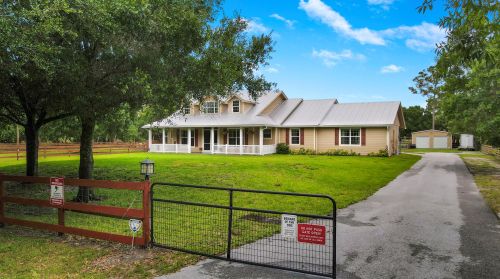 526 Campbell Rd, Fort Pierce, FL 34945-2105