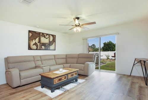 1419 Gadsan Ave, Fort Pierce, FL 34953-6559