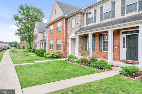 4745 Laurel Valley Ln, West Enola, PA 17025-2292
