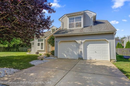 97 Kentucky Way, East Freehold, NJ 07728-4624