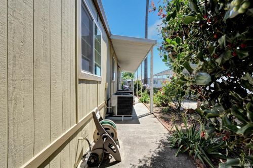333 Aileen Ave, Santa Rosa CA  95407-6204 exterior