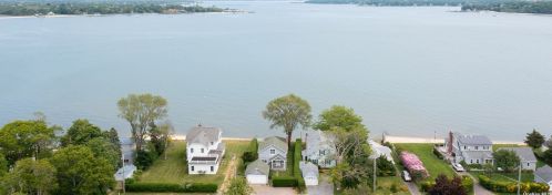 2905 Bay Shore Rd, Greenport NY  11944-2730 exterior