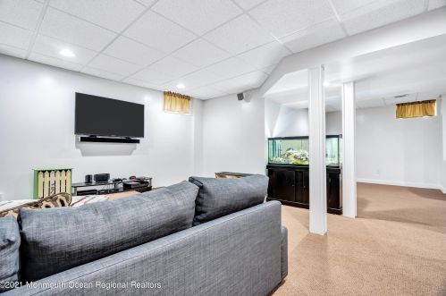 305 Bartley Rd, Jackson Twp NJ  08527-1166 exterior