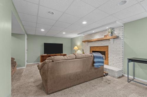 213 Northmont Dr, Verona PA  15147-2949 exterior