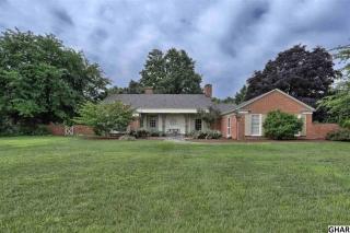 77 Greenwood Cir, Lemoyne PA  exterior