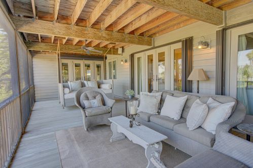 367 Pelican Flight Dr, Isle Of Palms SC  29451-9411 exterior