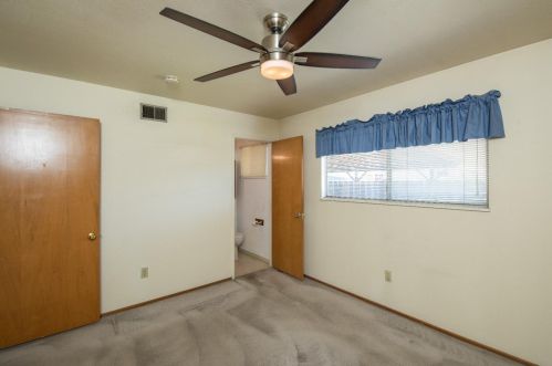 652 North St, Manteca CA 95336-4831 exterior