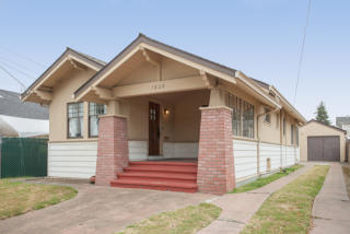 1528 Grand St, Alameda, CA 94501-2520