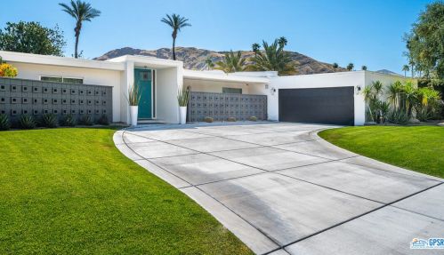 2364 Yosemite Dr, Palm Springs, CA 92264-4018