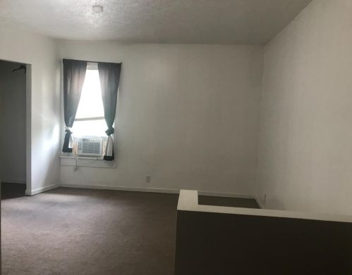 411 Spring St, Wilmington OH  45177-1664 exterior