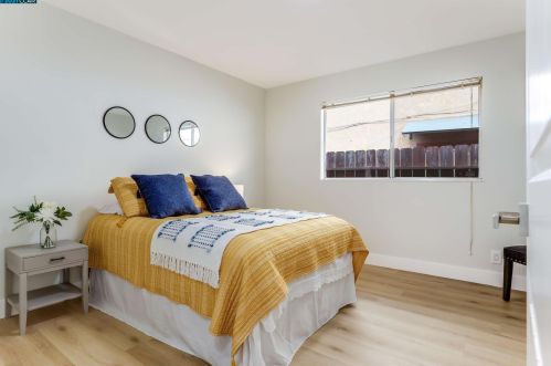 1706 88th Ave, Oakland CA  94621-1006 exterior