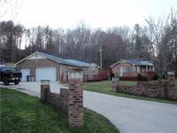 217 Bottom Rd, Palmer, TN 37365-2639