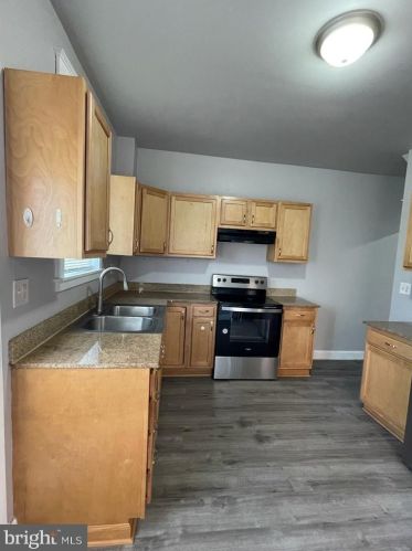 1929 Brookwood St, Harrisburg PA  17104-2326 exterior