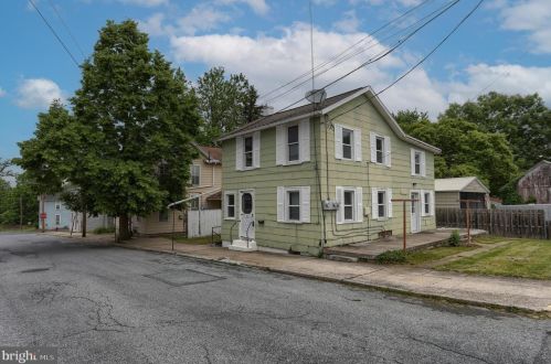 23 Rosanna St, Hummelstown PA  17036-1521 exterior