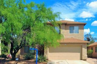 8633 Desert Rainbow Dr, Tucson, AZ 85747-5032