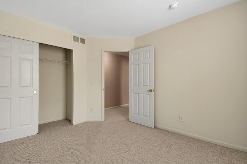 643 Keltonhurst Dr, Pataskala OH 43062-7363 exterior