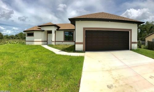1613 Edison Ave, Lehigh Acres, FL 33972-6928