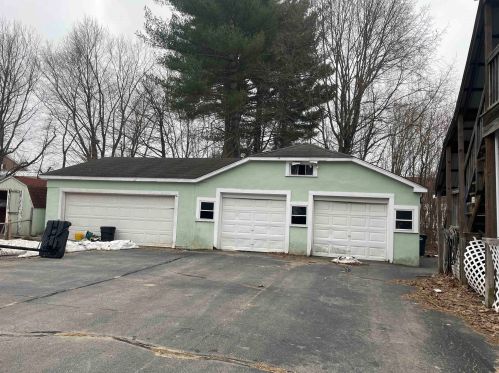1 Library St, Allenstown, NH 03275-1701