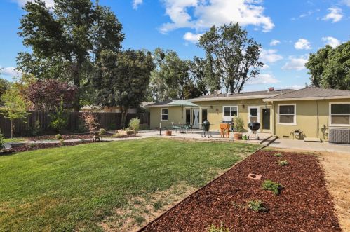 1308 Highland Dr, Modesto CA  95354-1548 exterior