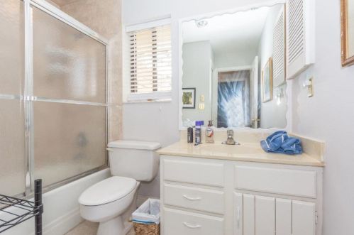 103 Prestwick Cir, Vero Beach FL 32967-7515 exterior