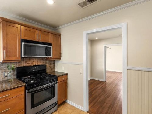 4617 Calmont Ave, Fort Worth TX  76107-5421 exterior