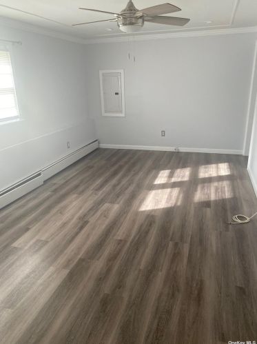 52 Lewis Ave, North Lindenhurst NY  11757-4228 exterior