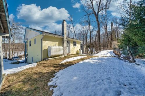73 Lakeview Dr, Whaley Lake NY  12531-5532 exterior