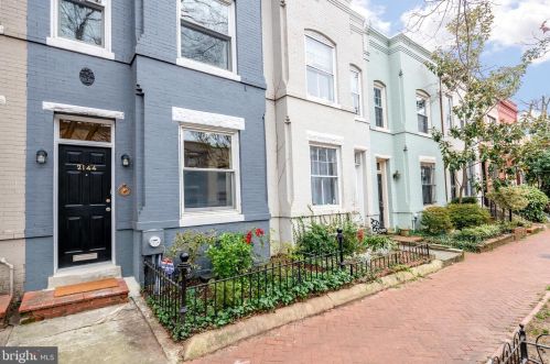 2144 Newport Pl, Washington, DC 20037-3001