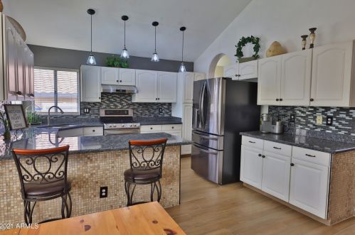 907 Spur Ave, Gilbert, AZ 85233-6237