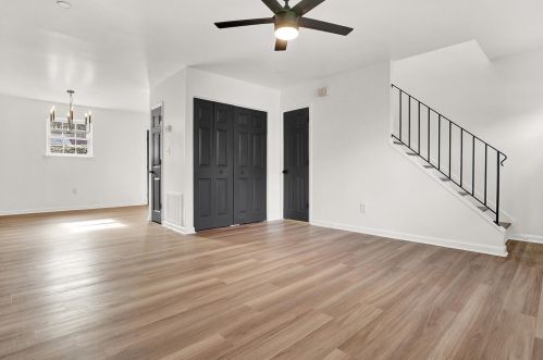 703 Center St, Mount Pleasant SC  29464-4902 exterior