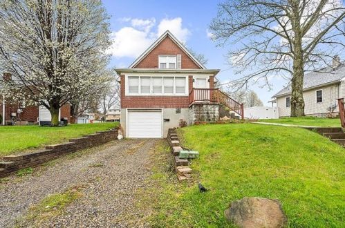 222 Center St, Pittsburgh, PA 15239-1006