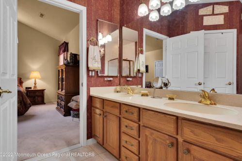 88 Enclave Blvd, Lakewood NJ  08701-5783 exterior